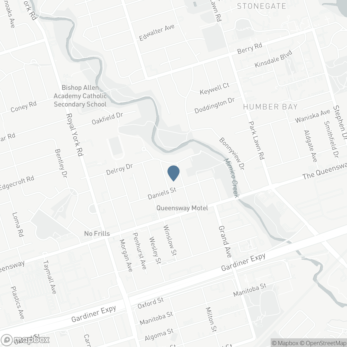 28 MCINTOSH AVENUE, Toronto, Ontario M8Y 3E2